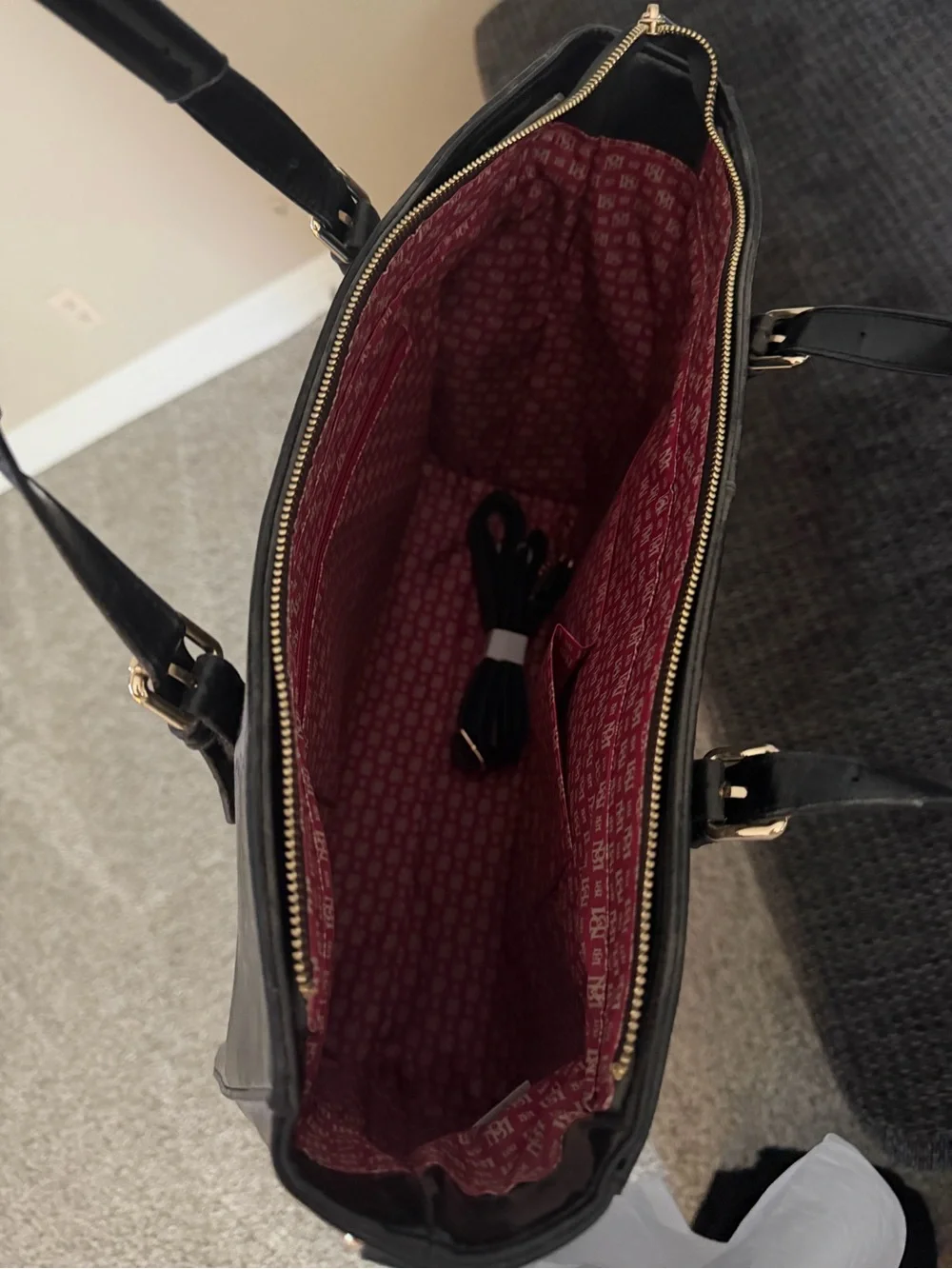 Badgley Mischka Black Leather Structured Tote with Front Pocket